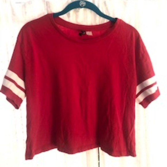 Tops - Red Cropped T-shirt Tops - Red Cropped T-shirt